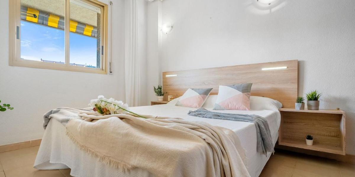Alea Rentals - Albeniz La Pineda Eksteriør bilde